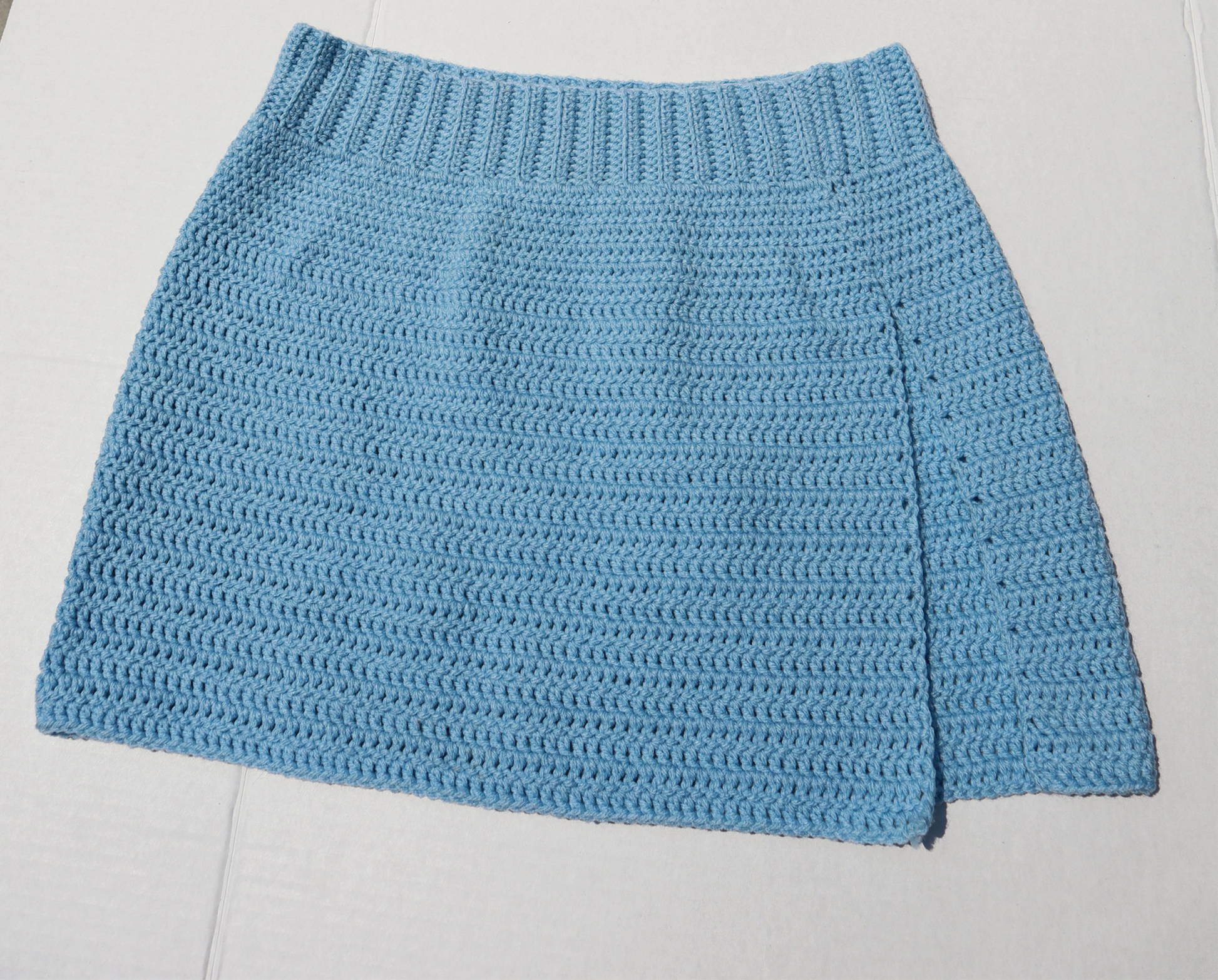 powder blue crochet mini skirt size large 30 inch waist